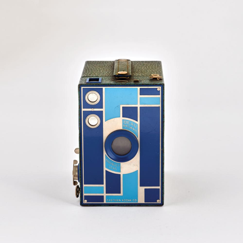 Beau Brownie box camera
