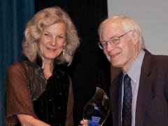 Chairman Leach receives the Common Ground Award from Susan Collin Marks, Senior Vice President of Search for Common Ground.