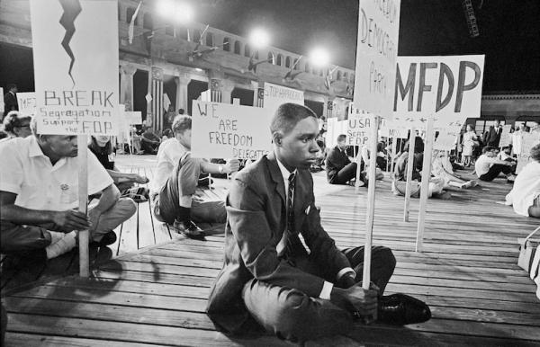 Mississippi Freedom Democratic Party delegates and supporters stage a demonstration on the boardwalk in front of the Atlantic City convention center.