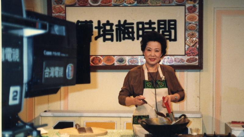 Fu Pei-Mei prepares a meal in front of a television camera